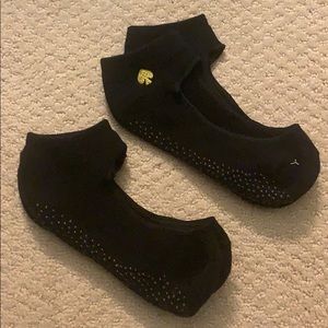 Kate spade grip no show socks